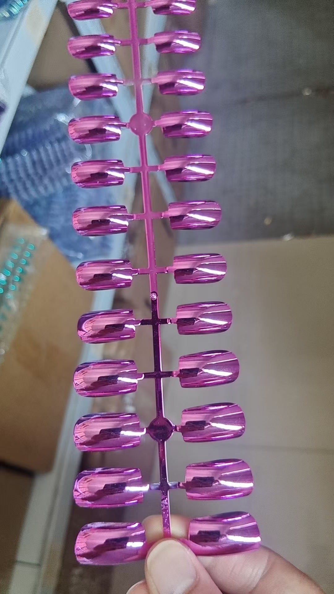 Premium Glossy Artificial Nail Tips Bowlift