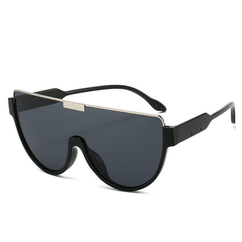 Women Fashion Sports Sunglasses in Futuristic Design Bowlift