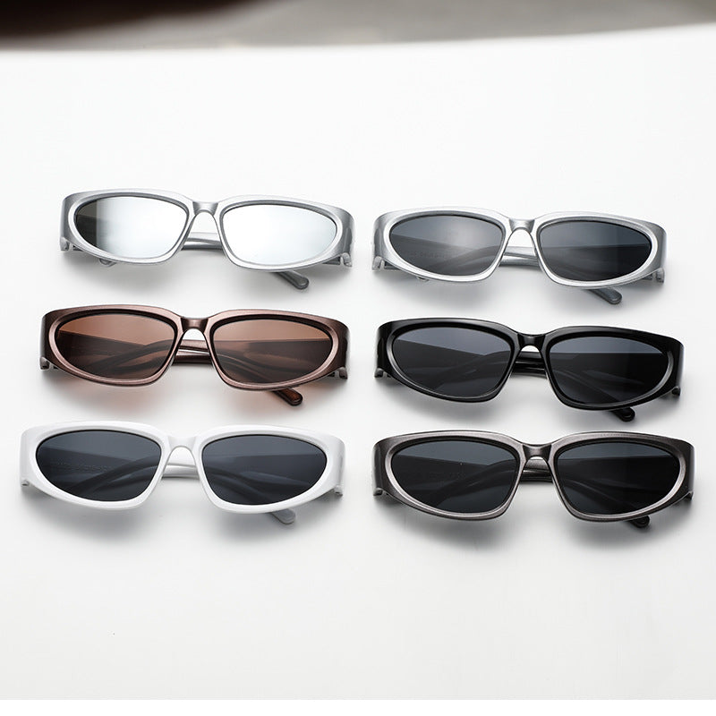 Ladies fashionable sunglasses in elegant tortoiseshell design Bowlift
