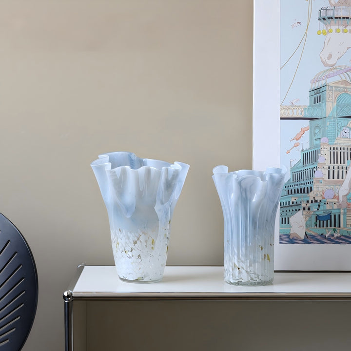 Elegant Glass Vase with Wavy Edge Bowlift