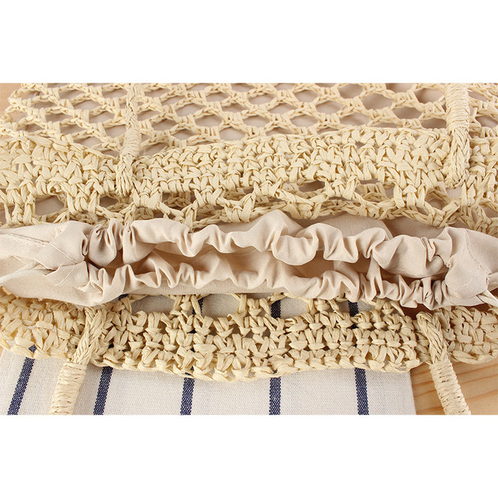 Shopping bag made of handwoven natural material with airy design Bowlift