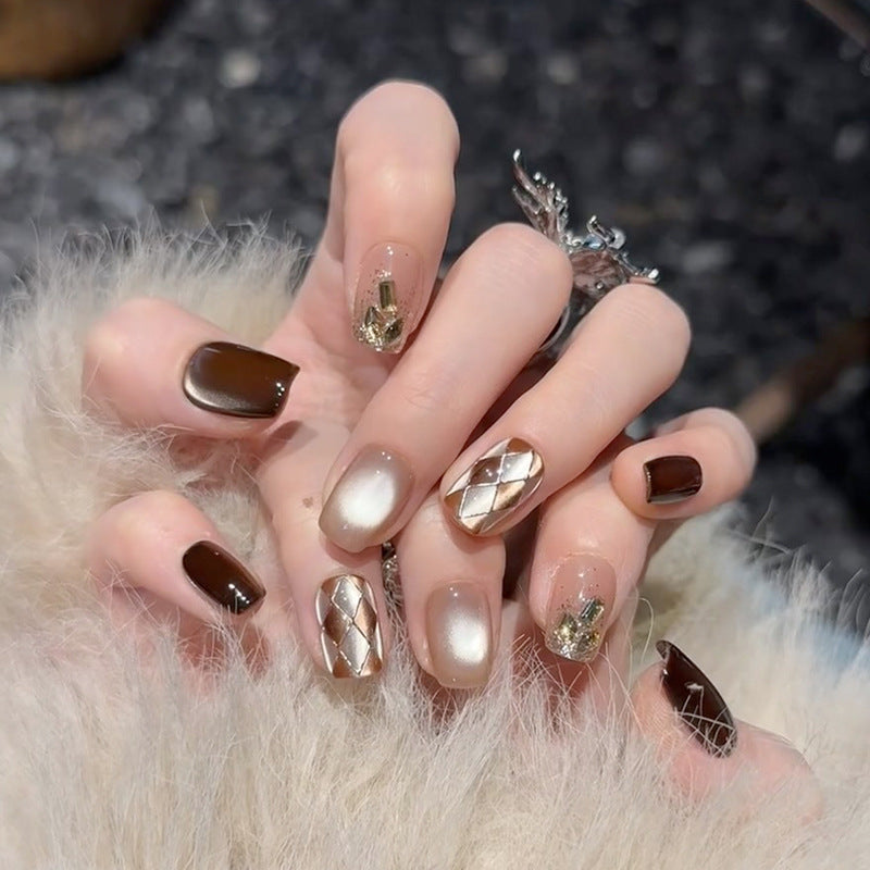 Stylish Gel Press-On Nail Set with Unique Design Accents Bowlift
