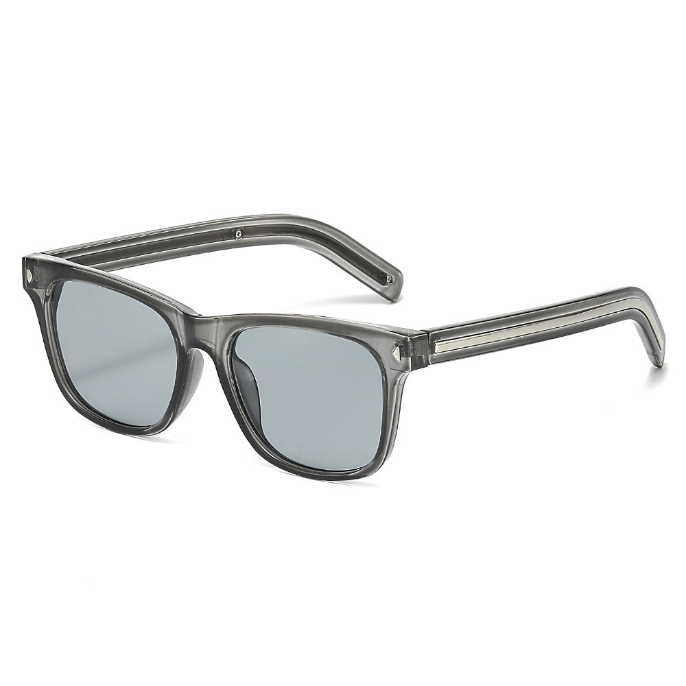 Retro-Inspired Flat Frame Sunglasses Bowlift