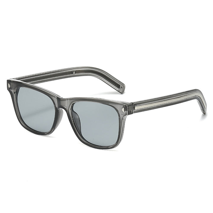 Retro-Inspired Flat Frame Sunglasses Bowlift