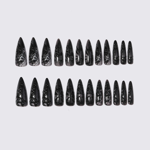 Nail art set with glamorous Gothic design Bowlift
