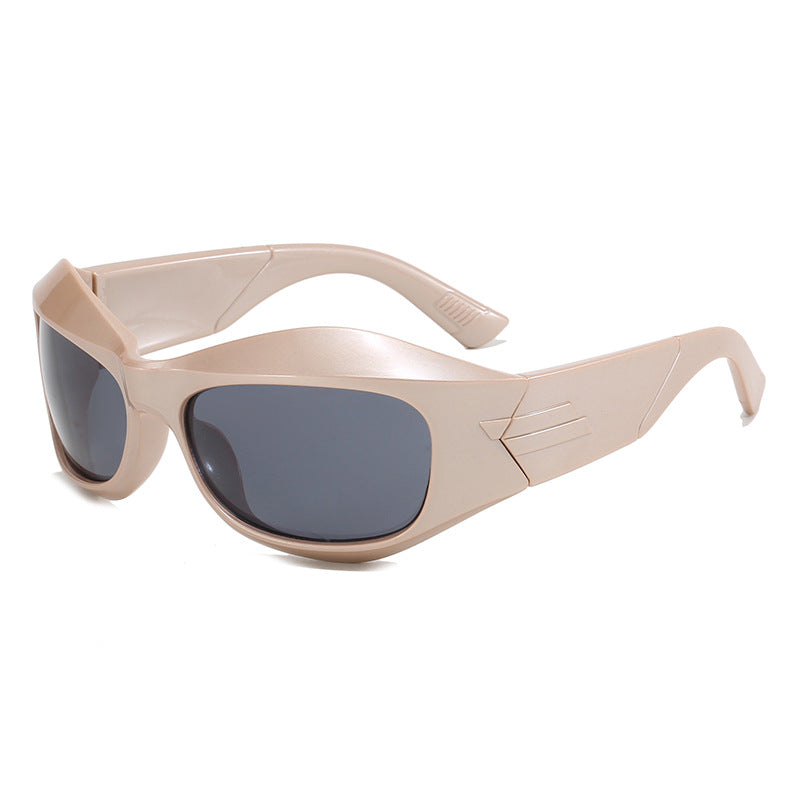 Women Retro Sunglasses in trendy Shield design Bowlift