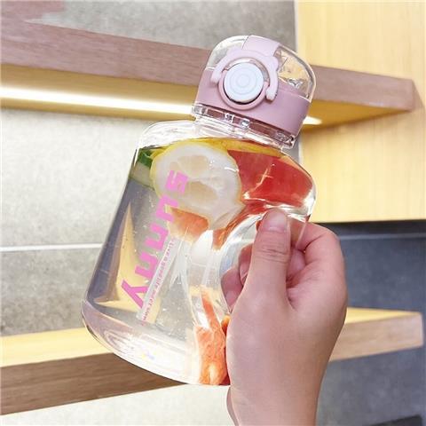 Ladies BPA-free drinking bottle with practical spout Bowlift