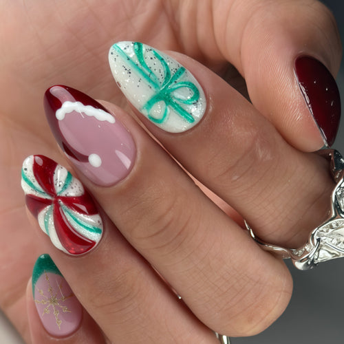 Artificial Christmas Art Nails Bowlift