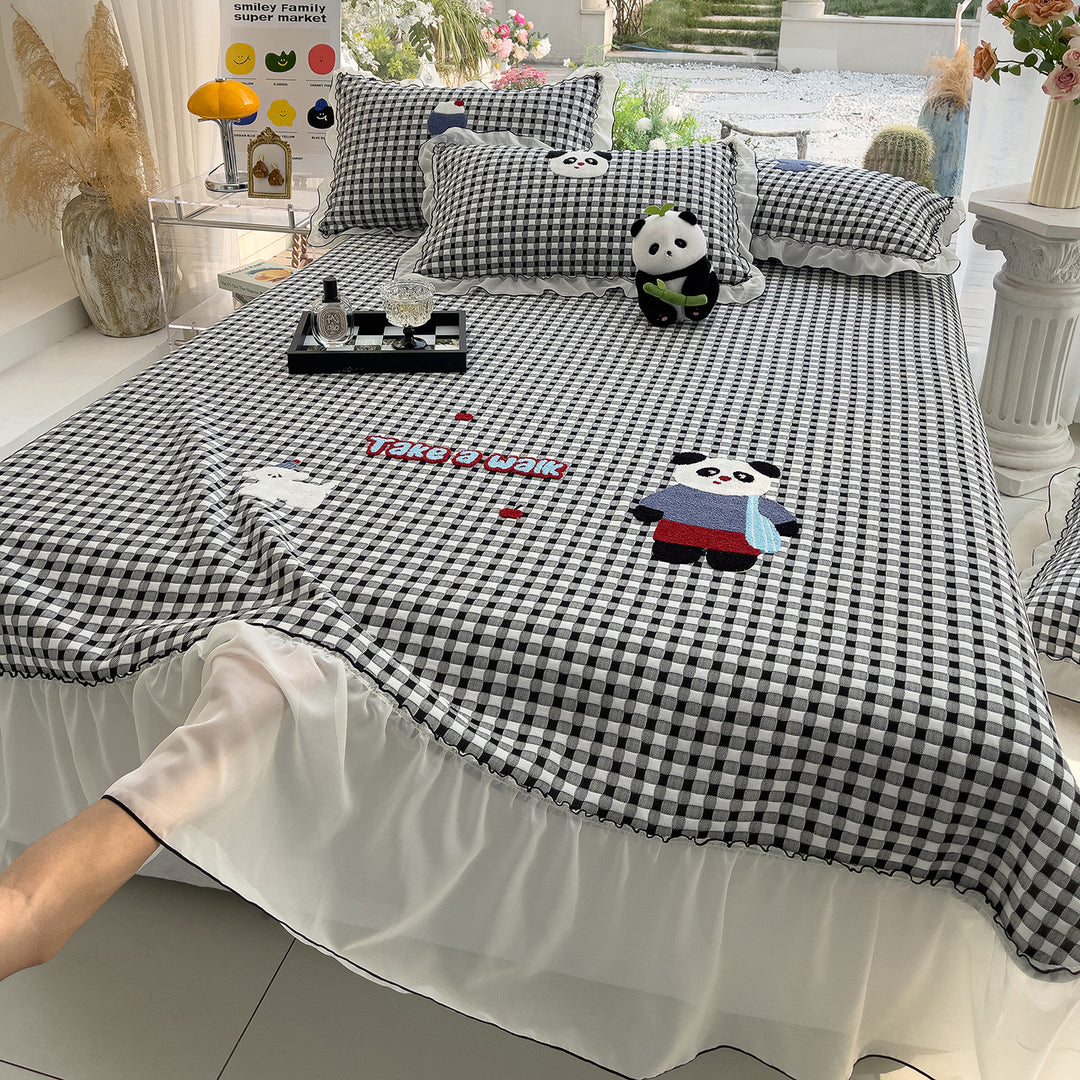 Women's cuddly blanket with playful panda motif and high-quality cotton surface Bowlift