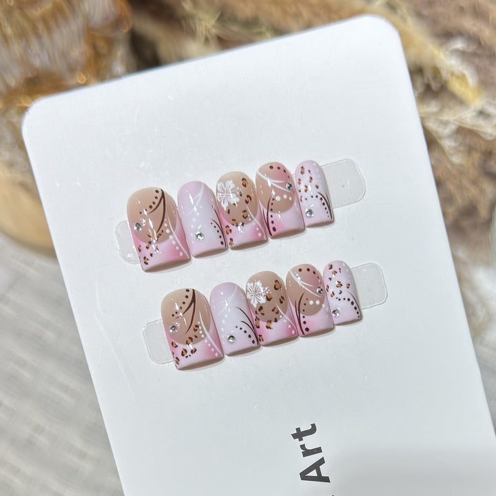 Floral-Inspired Press-On Nail Art Collection Bowlift