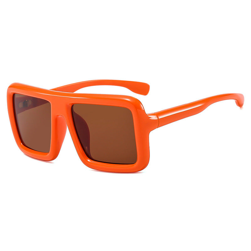 Women's sunglasses in a modern, rectangular design with high UV protection function Bowlift