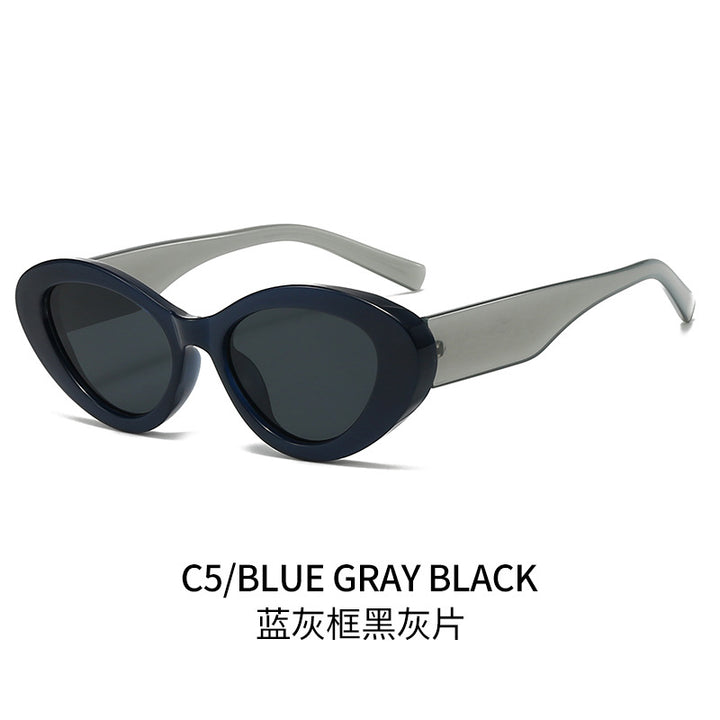 Women Elegant Sunglasses in Fashionable Design Bowlift