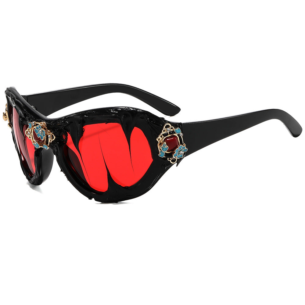 Ladies extravagant sunglasses with floral crystal embellishments Bowlift