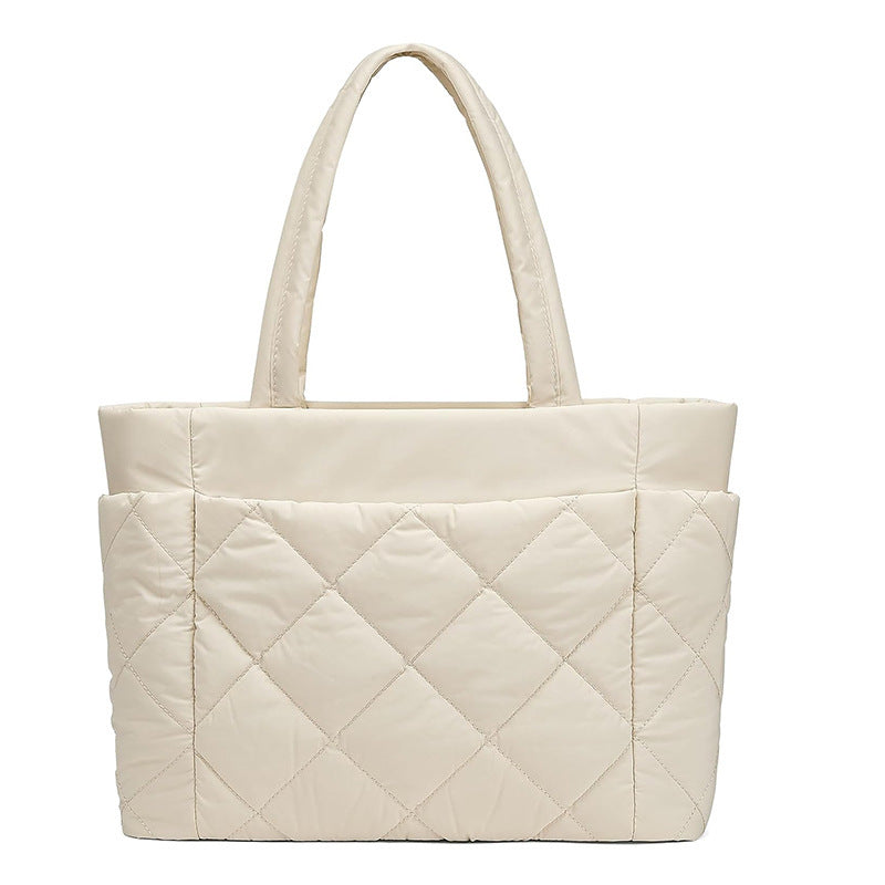 Elegant and Padded Tote Bag Bowlift