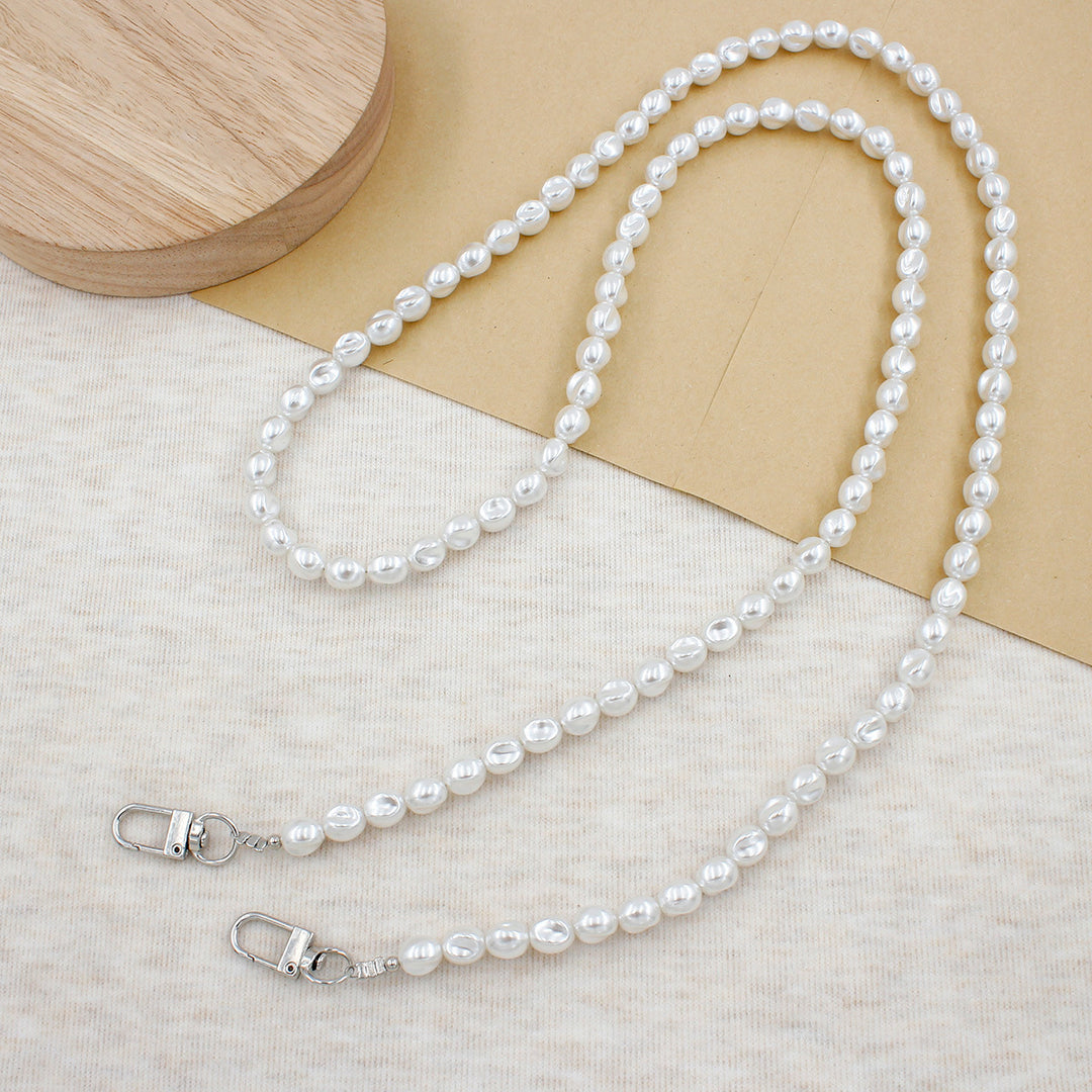 Elegant Pearl Eyewear Chain Bowlift