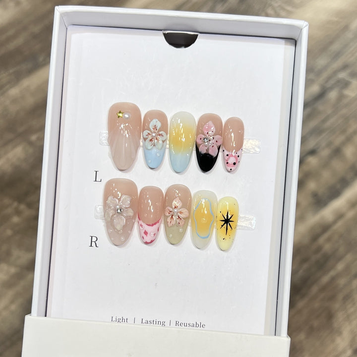 Artistic Floral Press-On Nail Art Set Bowlift