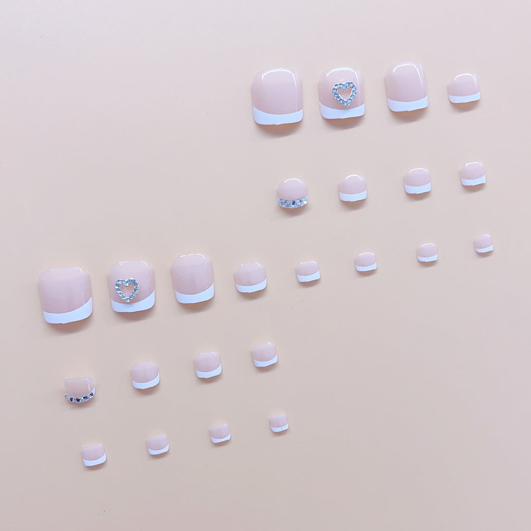 Nail art set with elegant glitter and heart decorations Bowlift