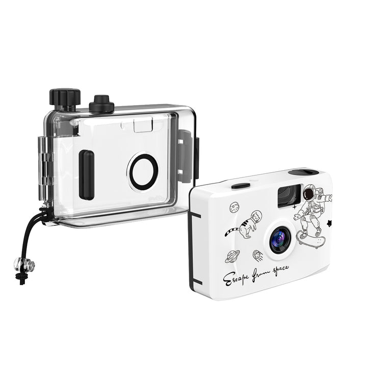 Focus-Free Disposable Underwater Camera Bowlift