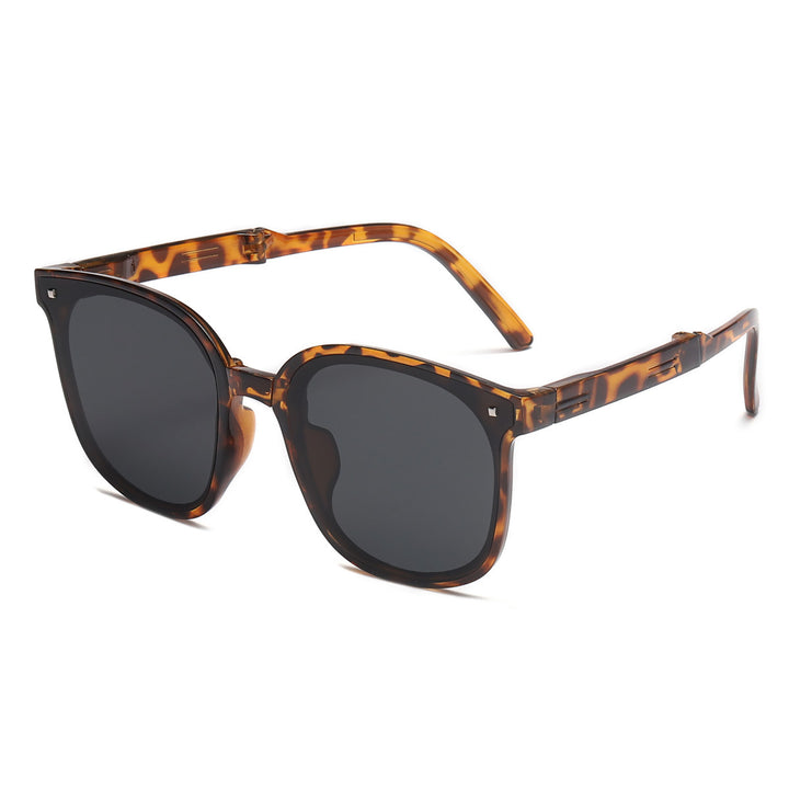 Ladies sunglasses in an elegant and modern design Bowlift
