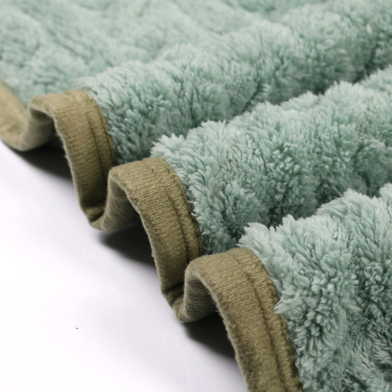Ladies Snuggle Blanket Bowlift