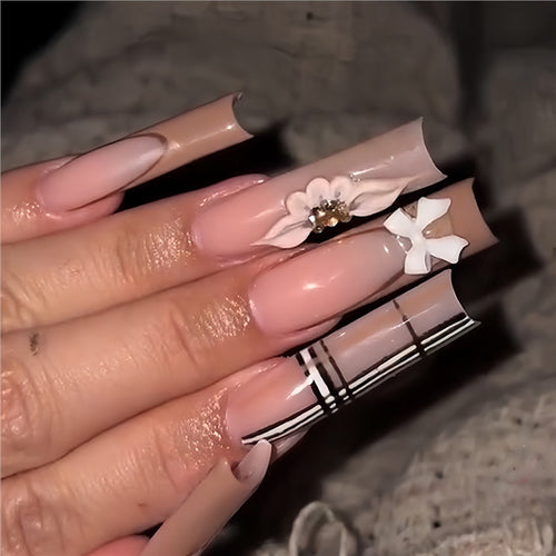 Artistic Designer Long Press-On Nails Bowlift
