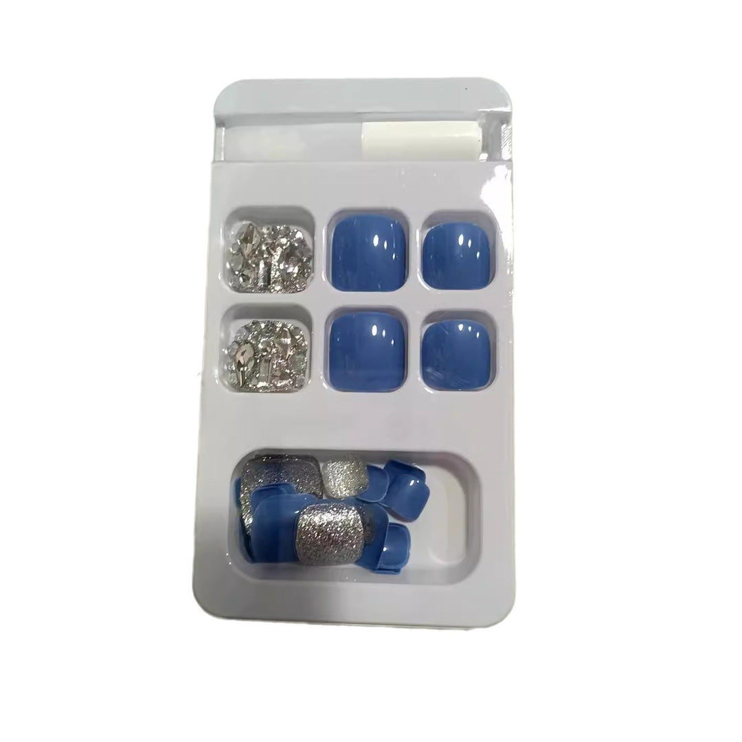 Decorative Press-On Nail Kit with Rhinestone Accents Bowlift