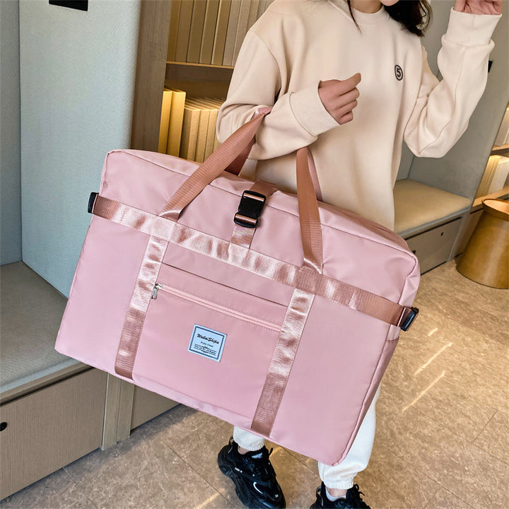 Large Sports Duffel Bag with Durable Outer Material and Clever Compartment Design Bowlift