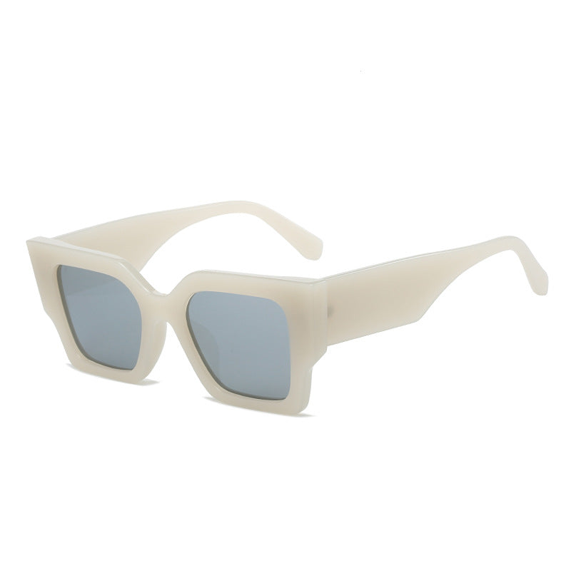 Ladies fashionable square sunglasses with wide frame and UV protection Bowlift