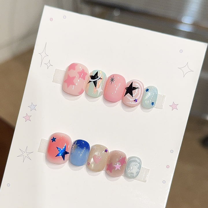 Artificial nails with glamorous star motifs Bowlift