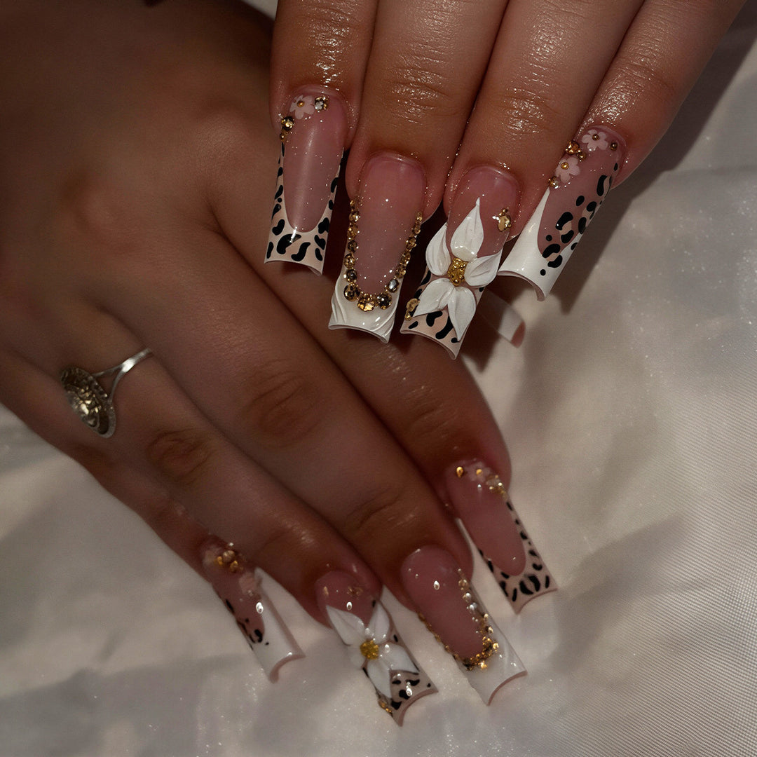 Artistic Nail Art Tips Bowlift