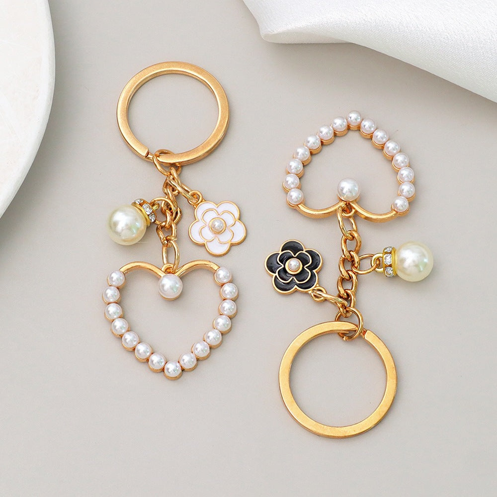 Keychain with heart and flower motif Bowlift