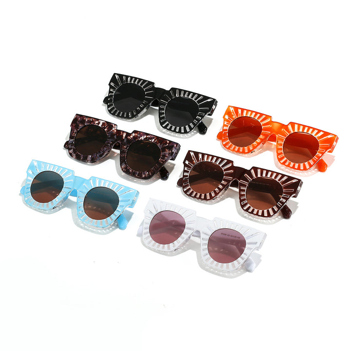Ladies Fashion Sunglasses with Creative Geometric Frame Bowlift