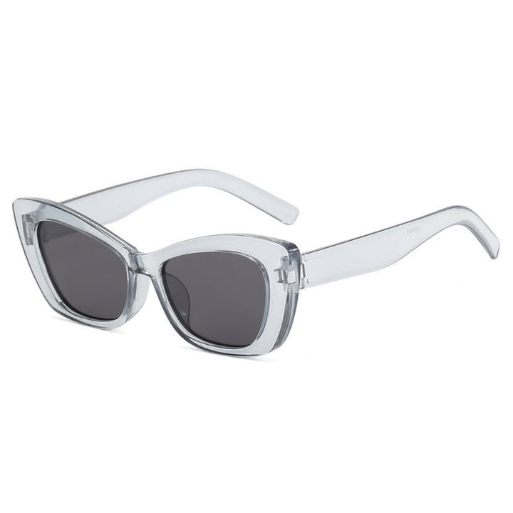 Ladies Cat-Eye Sunglasses with Stylish Elements Bowlift