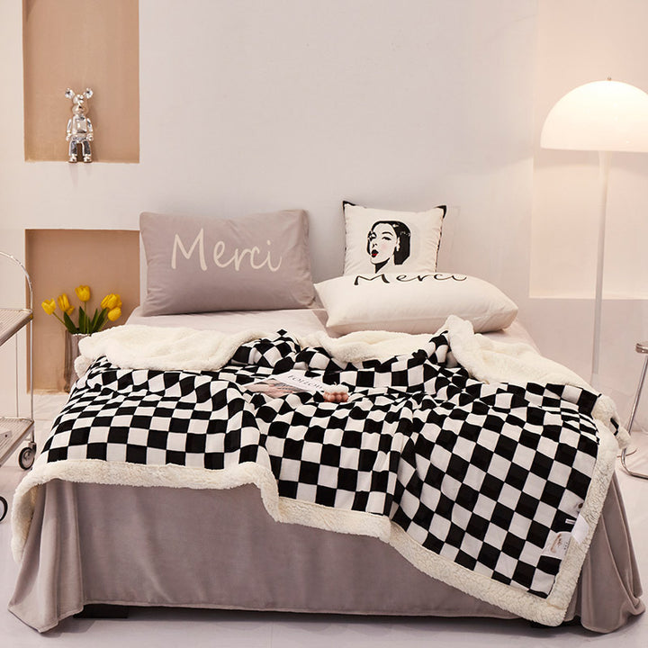 Women's Cozy and Comfortable Bedspread Bowlift