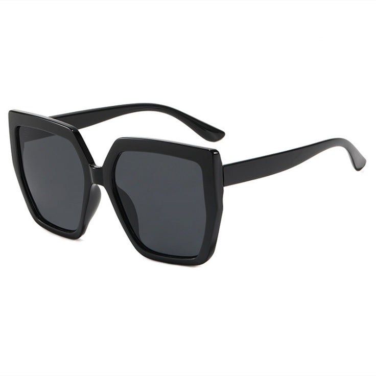 Ladies elegant oversized sunglasses with luxurious frame Bowlift