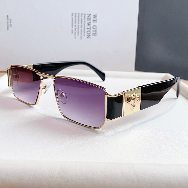 Women's designer sunglasses with luxurious frame and trendy cut Bowlift