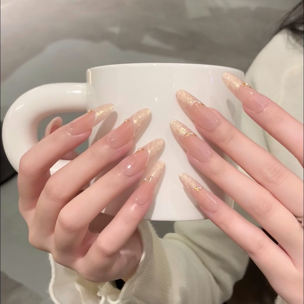 Stylish and Elegant Nail Extensions