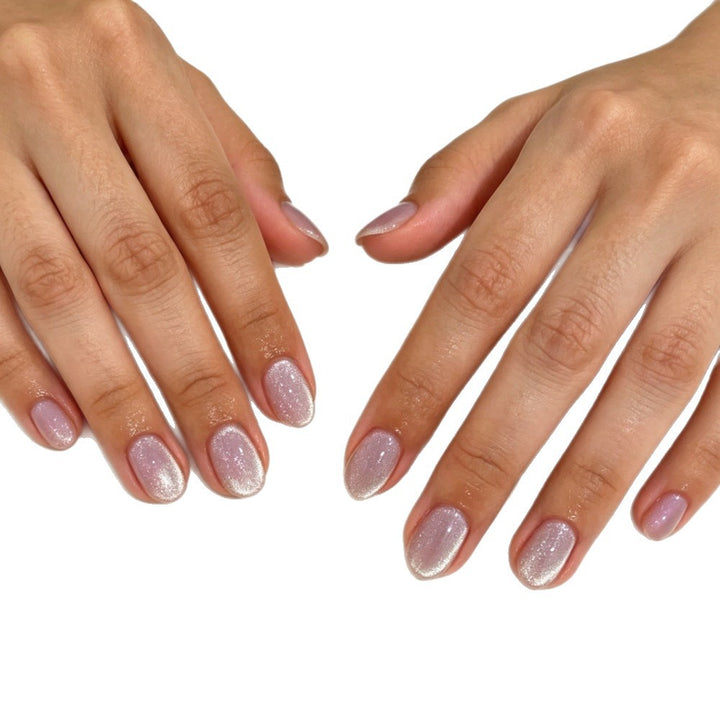 Elegant Artificial Nails with Shimmering Ombre Effect Bowlift