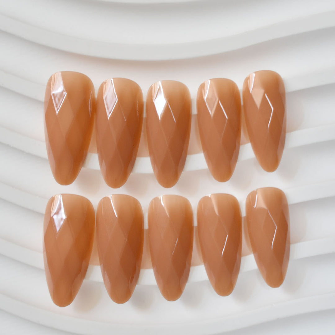 Premium Glossy Diamond-Shaped Press-On Nails Bowlift