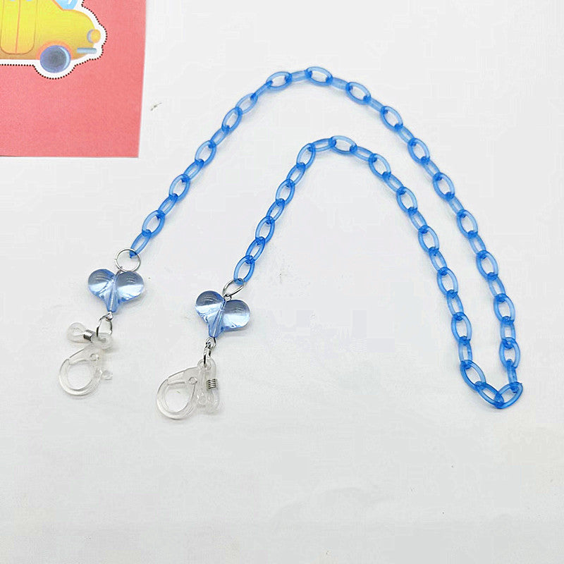 Necklace with Heart Pendant Bowlift