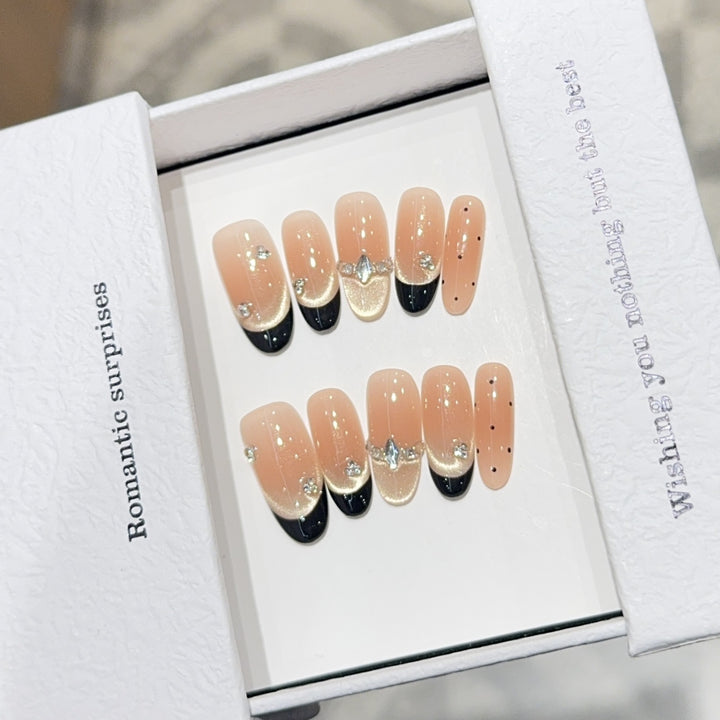 Artificial nails with Romantic Design Bowlift