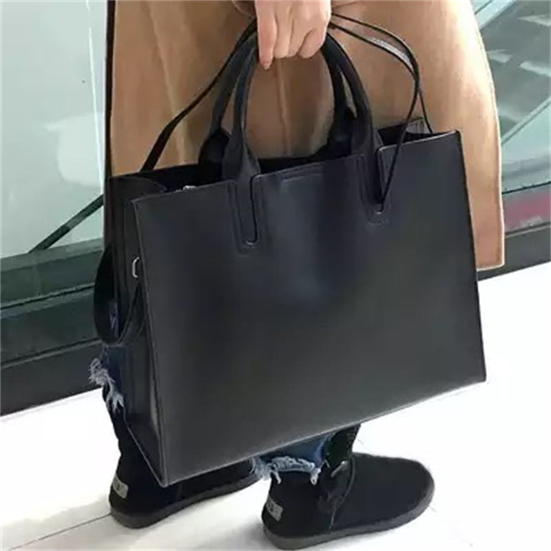 Elegant tote bag with practical inner pockets Bowlift