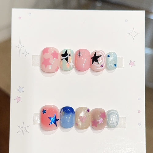 Artificial nails with glamorous star motifs Bowlift
