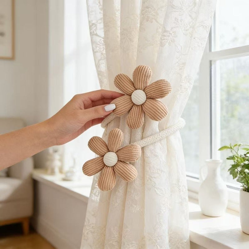 Decorative curtain holder Bowlift