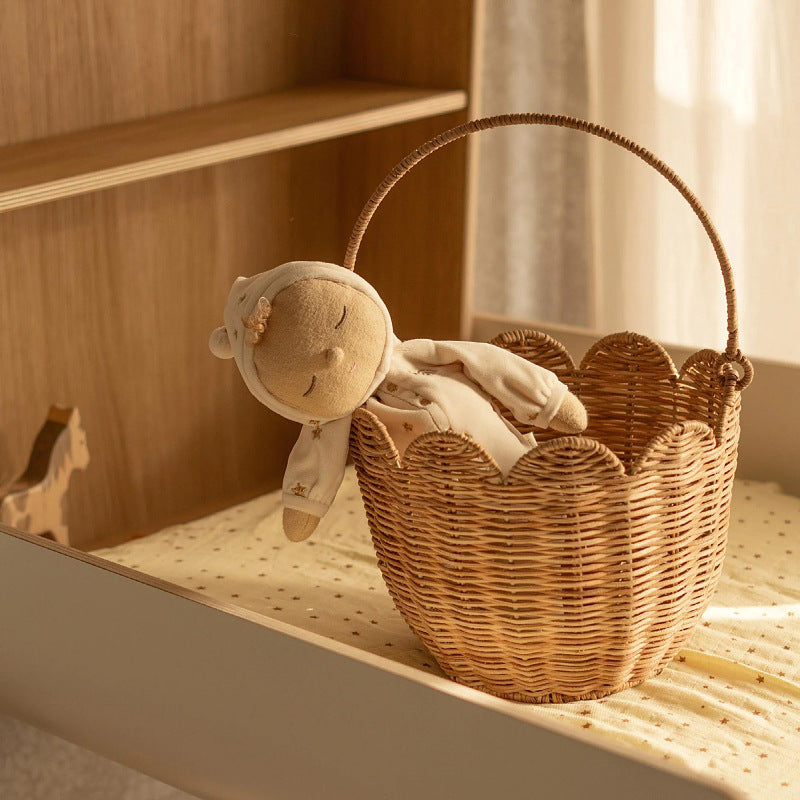 Handwoven basket with handle Bowlift