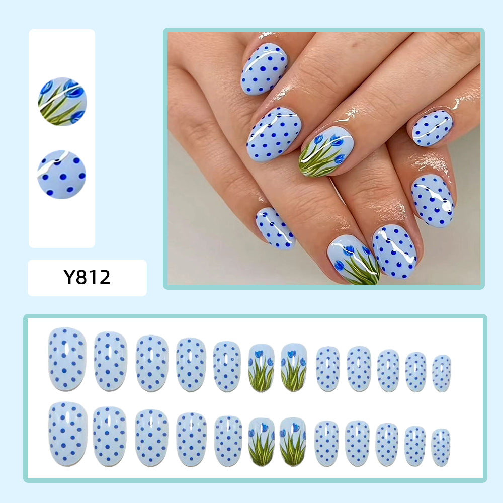Artificial Nails in the Stylish Blue Flower Design Bowlift