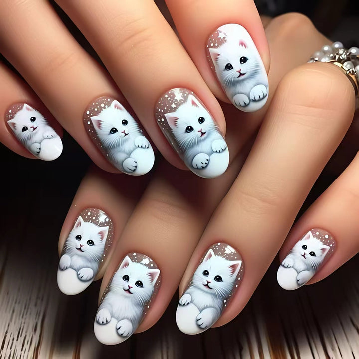Playful Cat-Themed Nail Art Bowlift