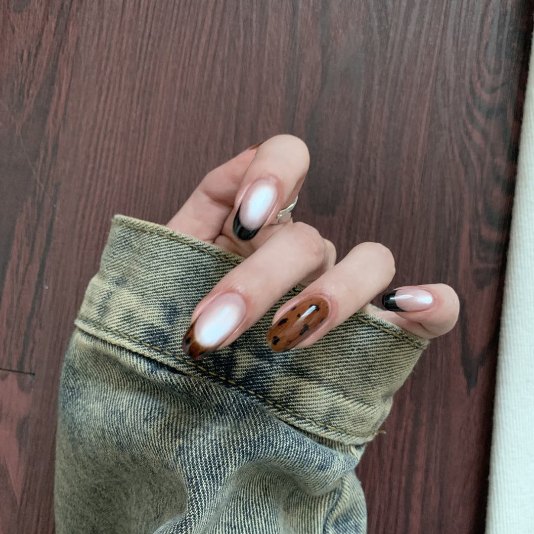 Artistic Ombre Press-On Nails with Creative Patterns Bowlift