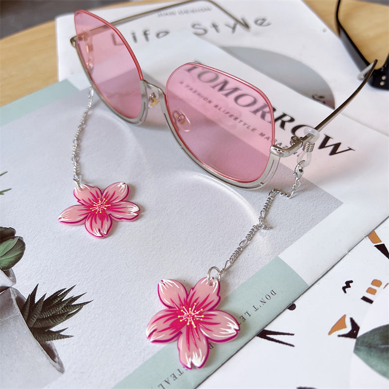 Floral Charm Dangle Earrings Bowlift