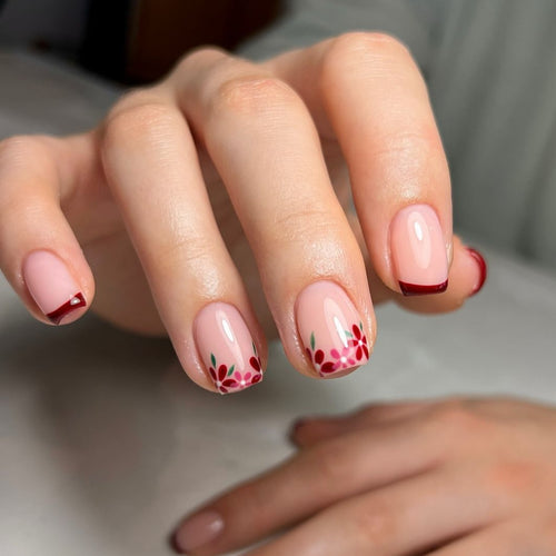 Artful nail design with flower and gradient effects Bowlift